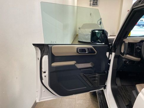 Used 2023 Ford Bronco Wildtrak AWD/4WD image 13
