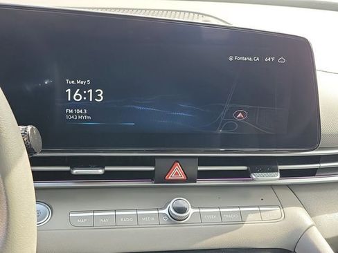 Certified 2024 Hyundai Elantra SEL FWD image 11