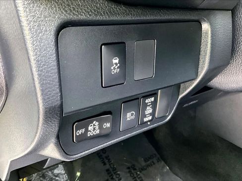 Certified 2021 Toyota Tacoma TRD Sport AWD/4WD image 32