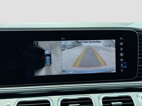 Used 2021 Mercedes-Benz GLE 350 4MATIC w/ AMG Line Exterior image 33