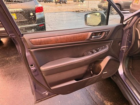 Used 2016 Subaru Outback 2.5i Limited AWD/4WD image 63