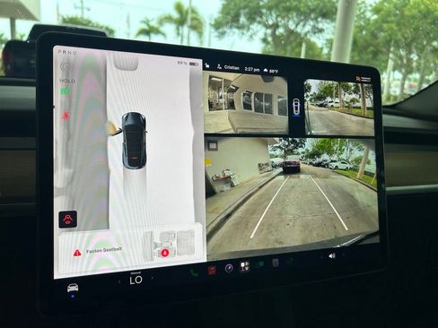 Used 2024 Tesla Model Y 2WD image 9