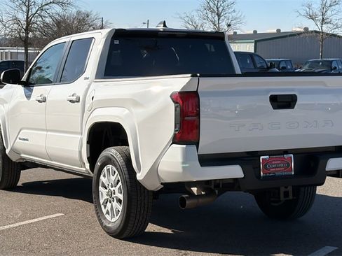 Certified 2024 Toyota Tacoma SR5 image 3