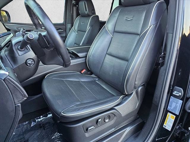 Used 2022 Cadillac Escalade Sport w/ Touring Package AWD/4WD image 22