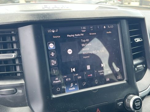Used 2022 RAM 1500 Big Horn AWD/4WD image 18