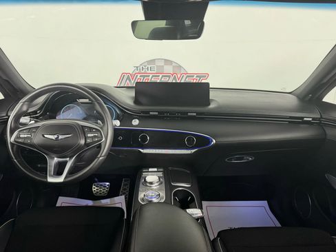 Used 2023 Genesis GV70 2.5T w/ Sport Prestige Package image 11