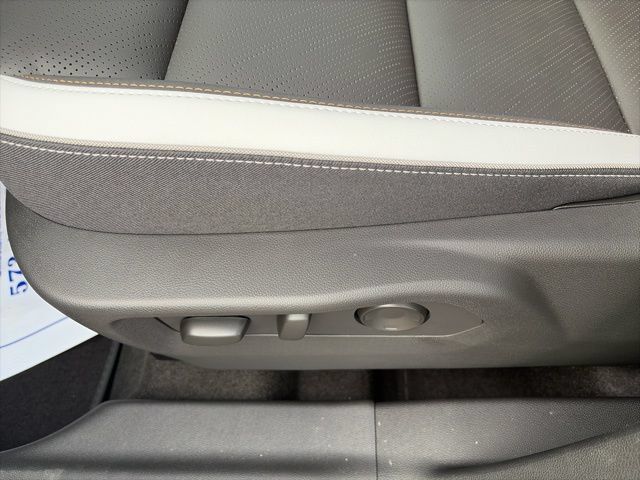 New 2026 Buick Envision Sport Touring AWD/4WD image 18