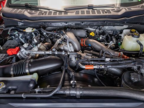 Used 2025 Ford F350 Platinum image 35