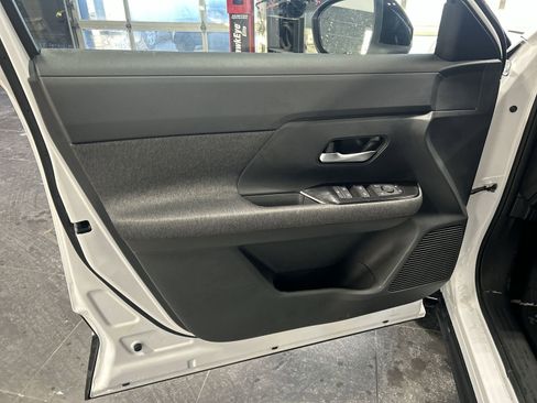 New 2026 Nissan Kicks SV w/ SV Premium Package AWD/4WD image 25