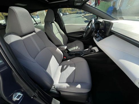 Used 2024 Toyota Corolla LE image 33