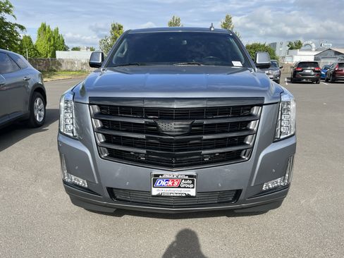 Used 2020 Cadillac Escalade ESV Luxury w/ Escalade Sport Edition AWD/4WD image 8