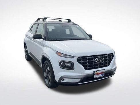 New 2026 Hyundai Venue SEL FWD image 8