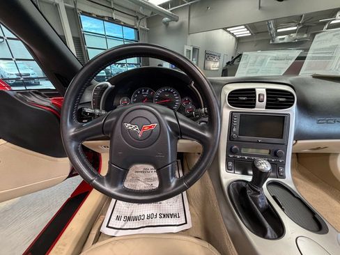 Used 2005 Chevrolet Corvette Coupe w/ Preferred Equipment Group RWD image 9