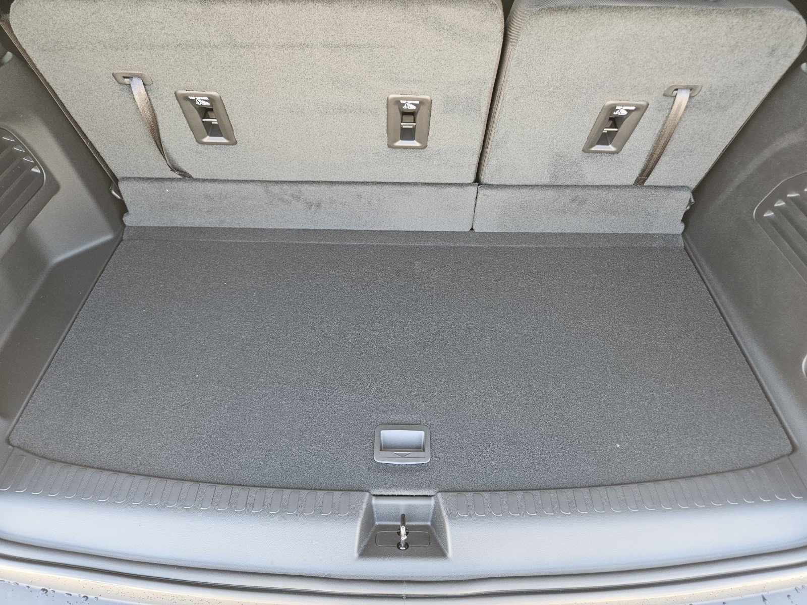 New 2027 Chevrolet Traverse LT w/ Midnight/Sport Edition FWD image 22
