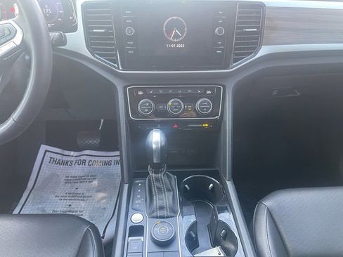 Used 2022 Volkswagen Atlas SEL image 11