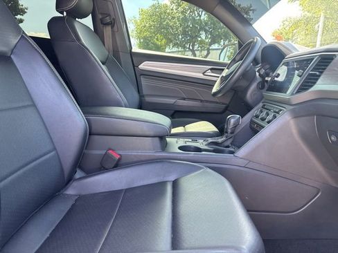 Used 2021 Volkswagen Atlas Cross Sport SE FWD image 10