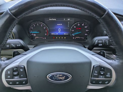 Used 2020 Ford Explorer Limited w/ Class III Trailer Tow Package RWD image 34