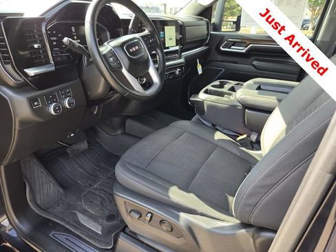 Used 2025 GMC Sierra 2500 SLE w/ SLE Value Package; AWD/4WD image 3