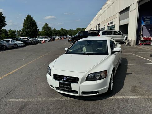 Used 2009 Volvo C70 T5 FWD image 23