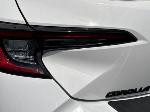 Used 2025 Toyota Corolla SE w/ SE Package FWD image 36