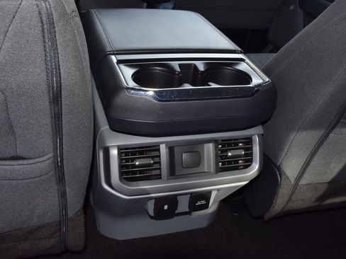 Certified 2022 Ford F150 XLT w/ Equipment Group 302A High image 18