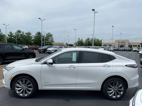 New 2026 Buick Envista Preferred FWD image 2