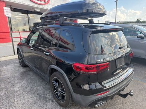Used 2021 Mercedes-Benz GLB 250 image 12