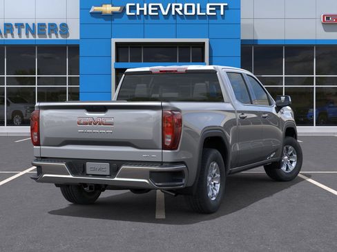 New 2026 GMC Sierra 1500 SLE image 5