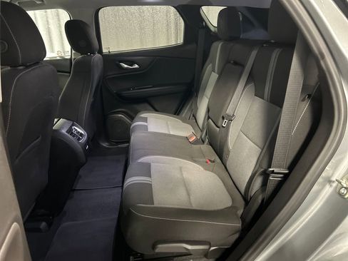 Used 2025 Chevrolet Blazer LT FWD image 23