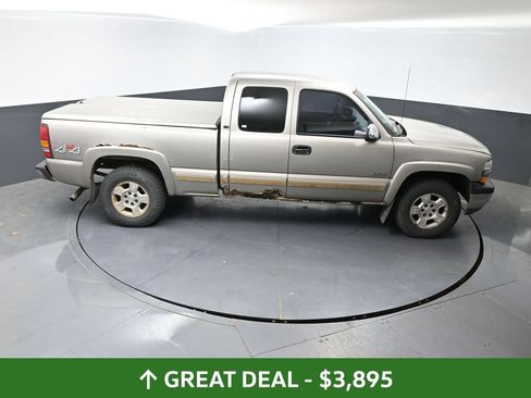 Used 2001 Chevrolet Silverado 1500 LS w/ Firm Ride Suspension Pkg AWD/4WD image 13