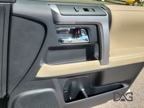 Used 2023 Toyota 4Runner Limited image 21