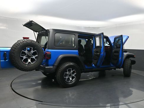 Used 2022 Jeep Wrangler Unlimited Rubicon w/ LED Lighting Group AWD/4WD image 40