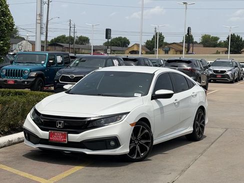 Used 2021 Honda Civic Sport image 2