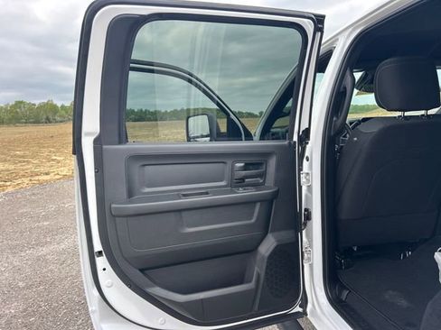 New 2025 RAM 2500 Tradesman AWD/4WD image 38