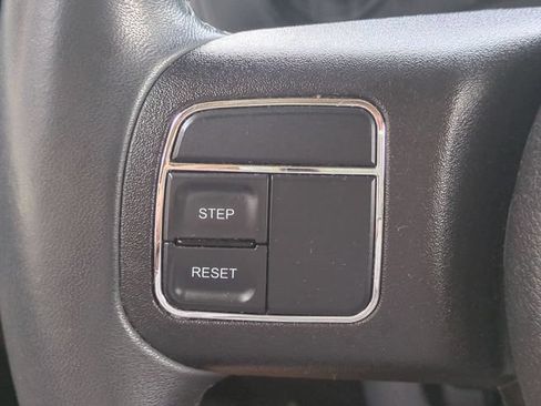 Used 2015 Jeep Patriot Latitude AWD/4WD image 22