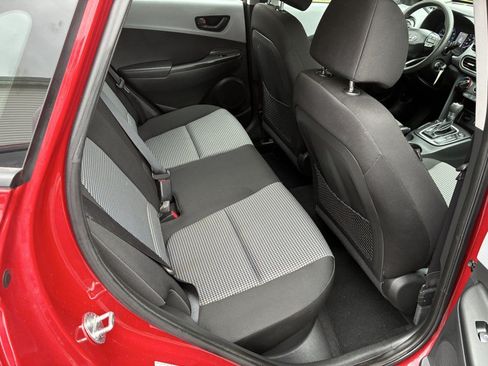 Used 2019 Hyundai Kona SE AWD/4WD image 17