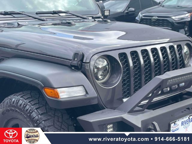 Used 2024 Jeep Wrangler Unlimited Sport AWD/4WD image 13