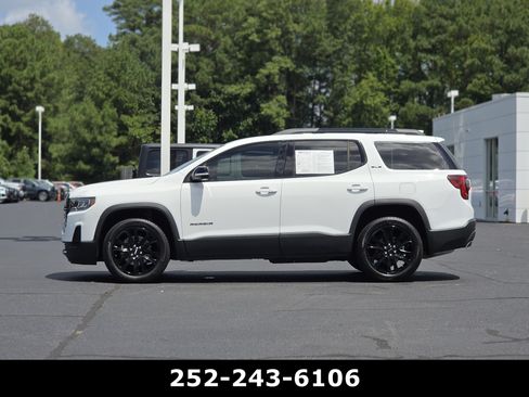 Used 2023 GMC Acadia SLE w/ Driver Convenience Package FWD image 4