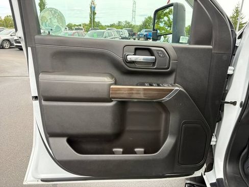 Used 2022 Chevrolet Silverado 2500 LT w/ Convenience Package AWD/4WD image 17
