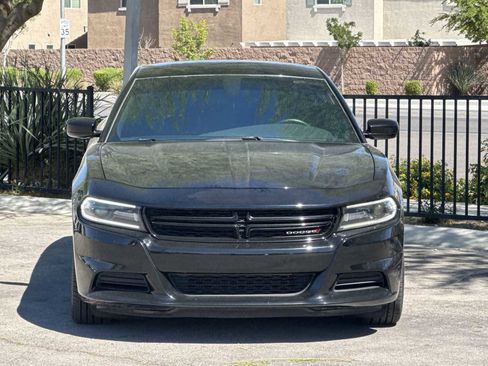 Used 2020 Dodge Charger SXT w/ Blacktop Package RWD image 3