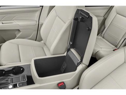 Used 2023 Volkswagen Atlas SE w/ Panoramic Sunroof Package AWD/4WD image 14