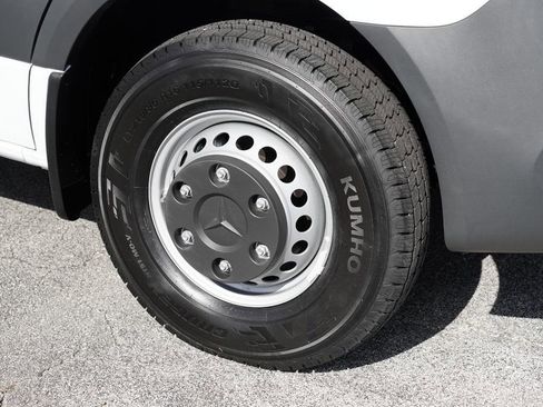 New 2025 Mercedes-Benz Sprinter 3500 image 9