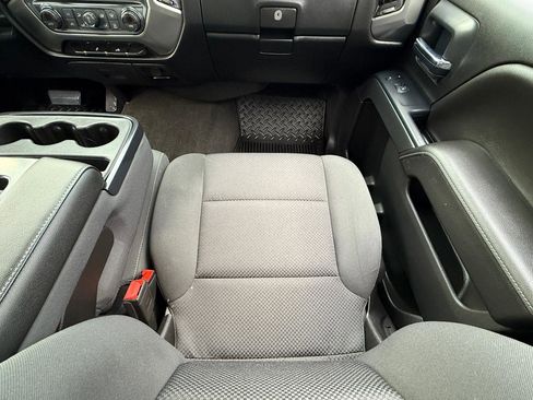 Used 2018 Chevrolet Silverado 1500 LT w/ All Star Edition image 29