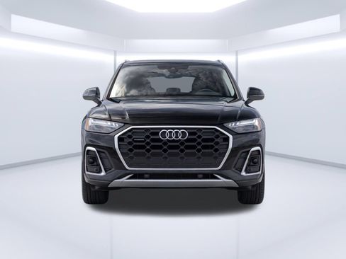 Used 2023 Audi Q5 2.0T Premium Plus w/ Premium Plus Package AWD/4WD image 5