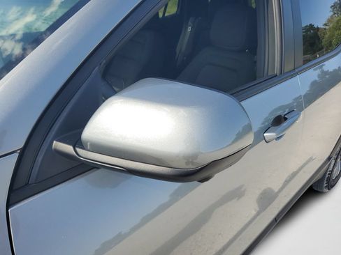Used 2025 Chevrolet Equinox LT w/ Safety and Technology Package FWD image 27