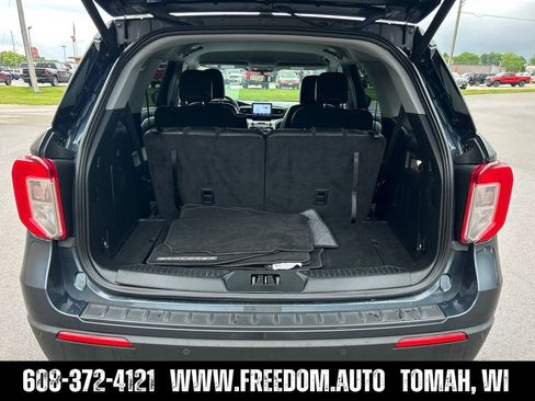 Used 2022 Ford Explorer XLT w/ Equipment Group 202A AWD/4WD image 24