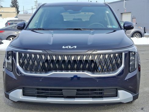 New 2026 Kia Carnival LX image 2