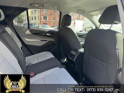 Used 2022 Chevrolet Equinox LT image 12