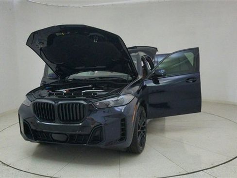 Used 2024 BMW X5 xDrive40i w/ M Sport Package image 73