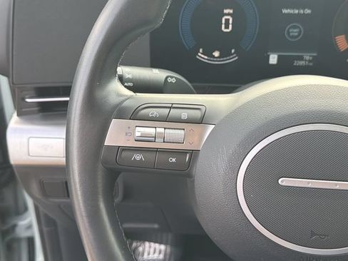 Certified 2025 Hyundai Kona SEL FWD image 31